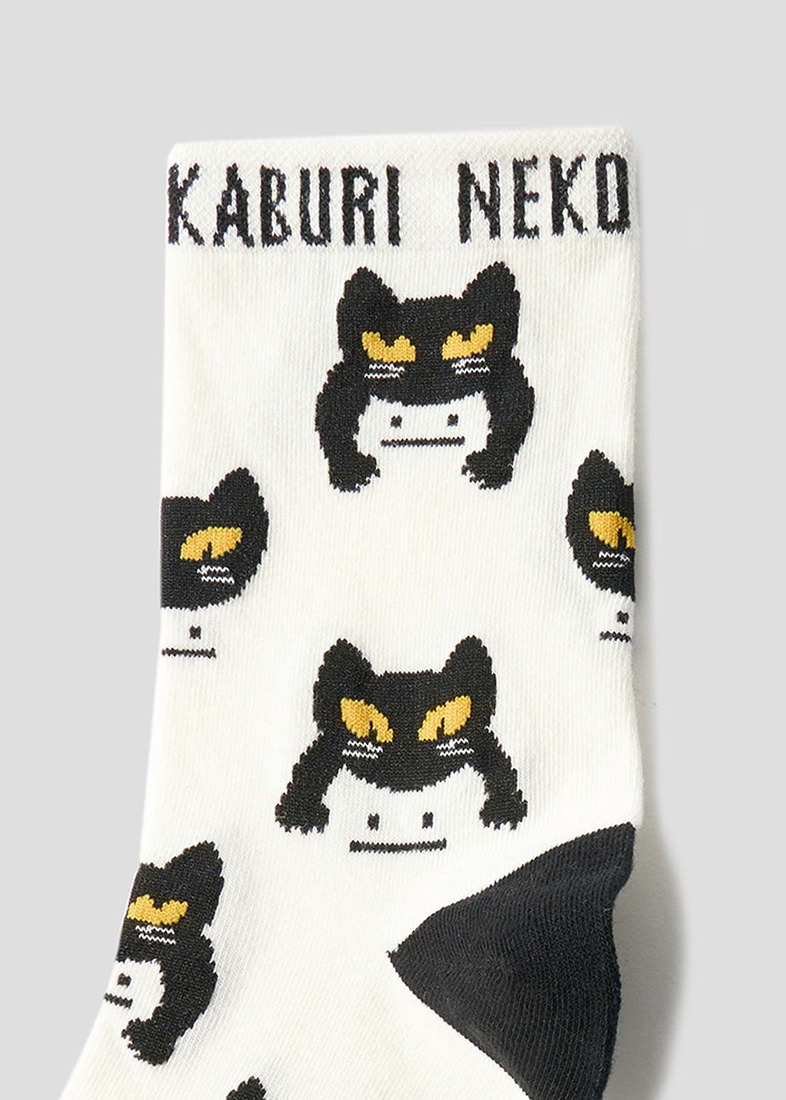 Neko Kaburi Beautiful Shadow B | Mid-Length Socks - Image 4