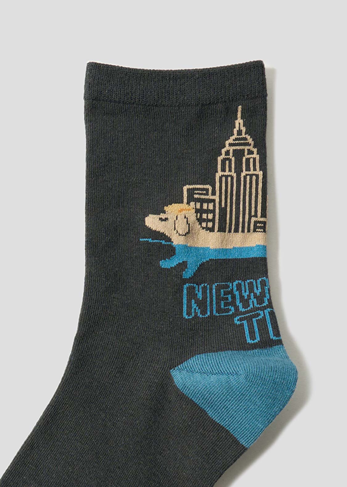 Nagasugiru Inu New York Time | Mid Socks - Image 4