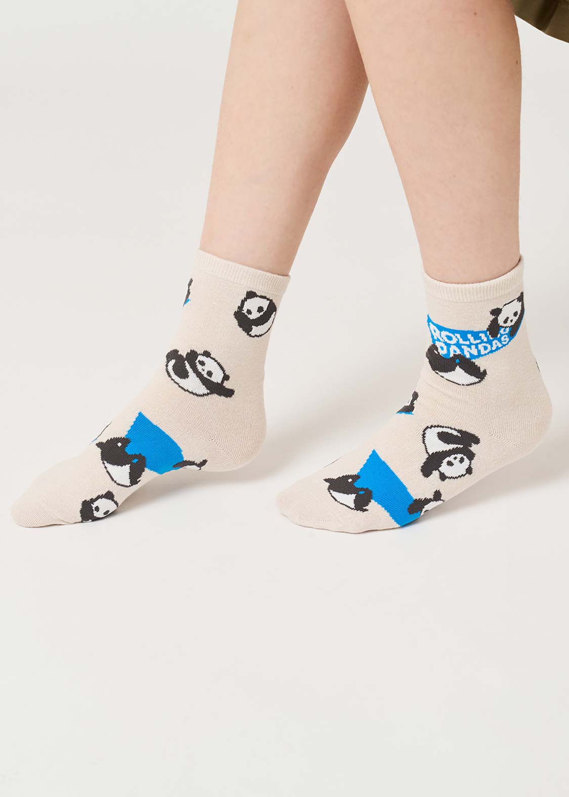 Rolling Pandas Pennant | Linen Mid-Length Socks - Image 9