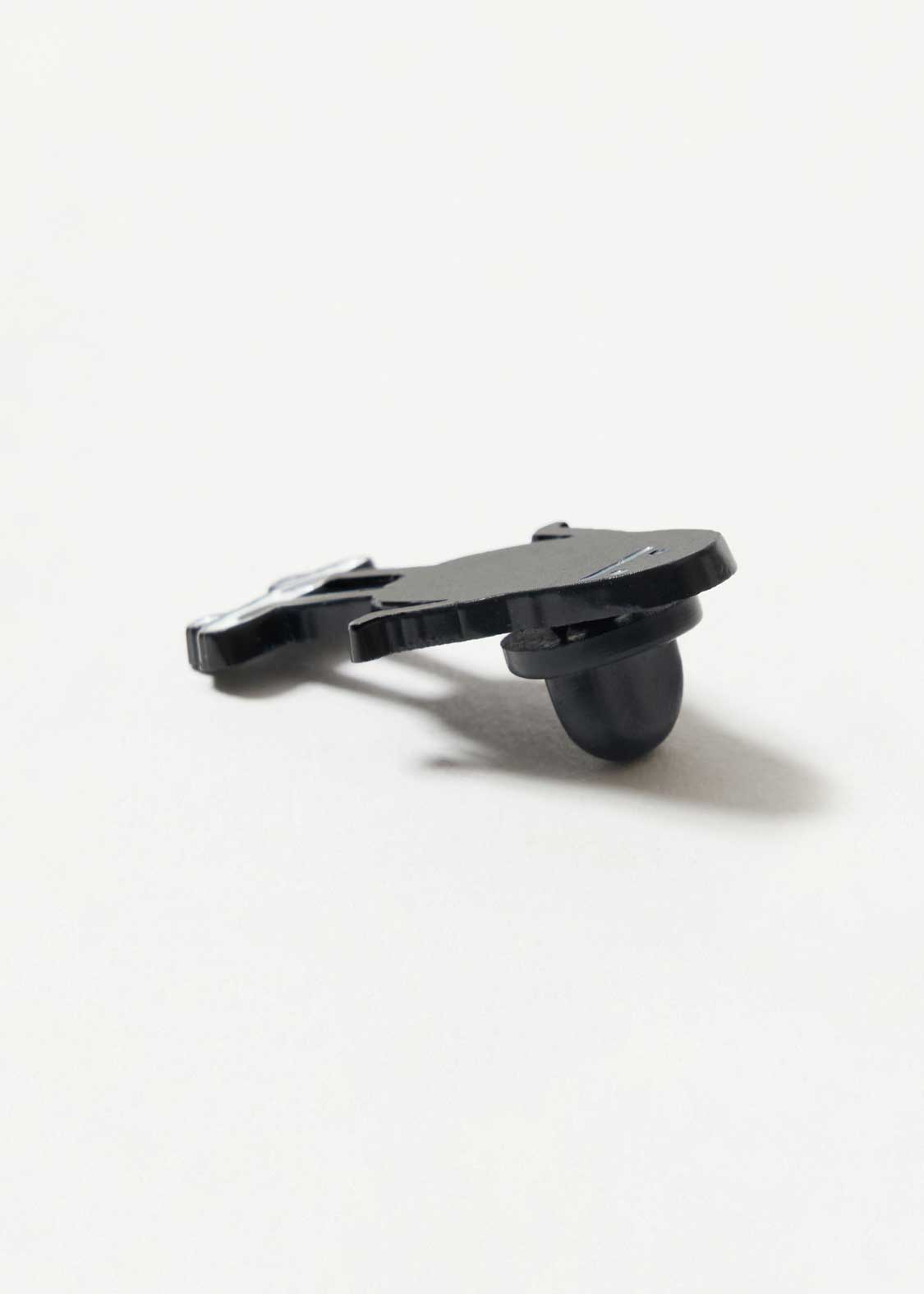Beautiful Shadow Skateboard | Pins - Image 4
