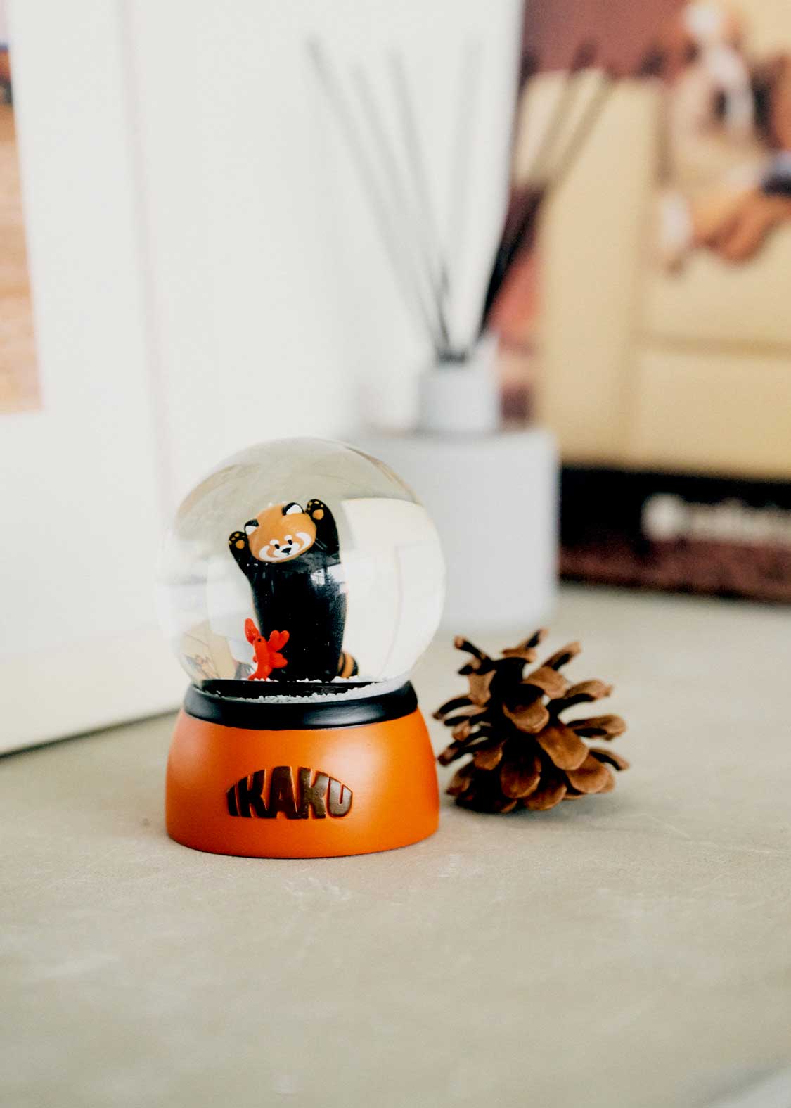 Ikaku B | Snow Globe S - Image 6