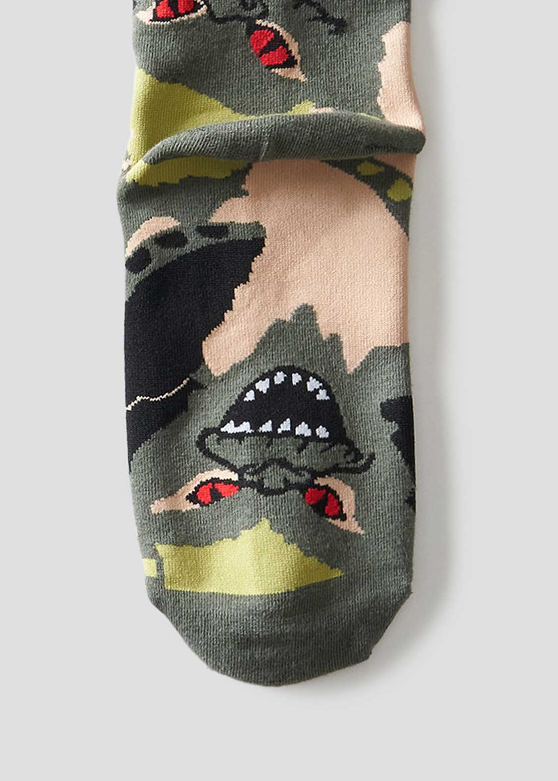 Middle Socks (Stripe Pattern) - Image 10