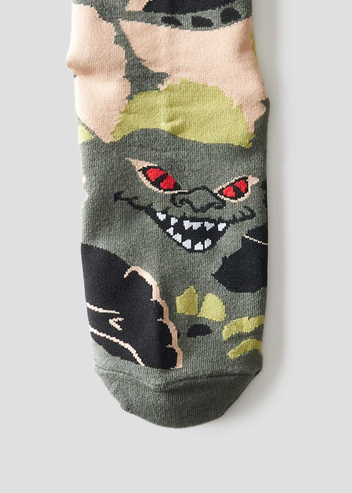 Middle Socks (Stripe Pattern) - Image 5