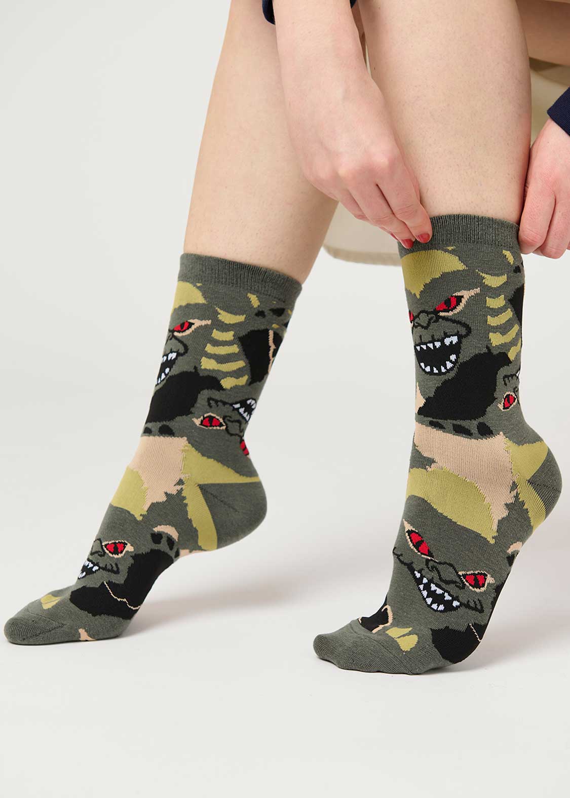 Middle Socks (Stripe Pattern) - Image 6