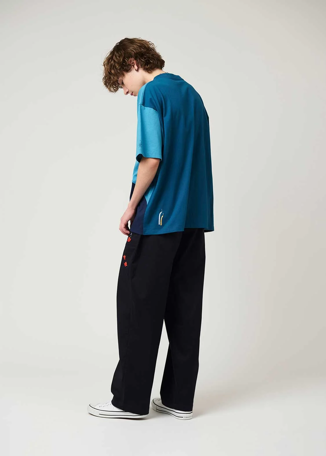 My Home Switching Big Silhouette Short Sleeve Tee (Mendaco and Sea Friends) - Image 8
