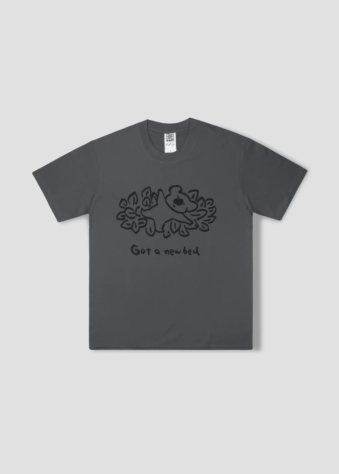 SANDER STUDIO - Alako Got A New Bed | T-Shirt