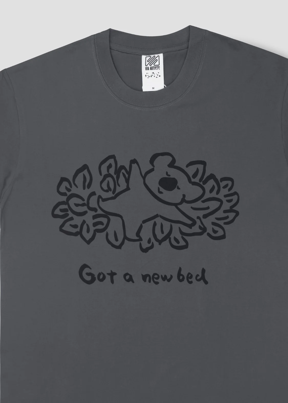 SANDER STUDIO - Alako Got A New Bed | T-Shirt - Image 2