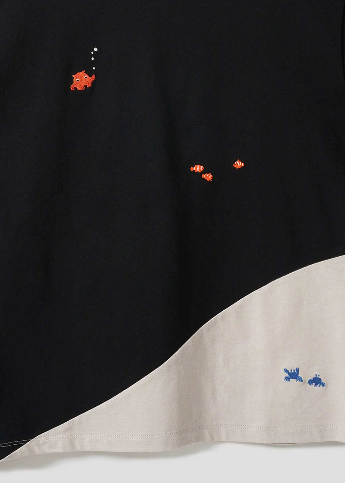 Sea Side Switching Big Silhouette Short Sleeve Tee (Mendaco and Sea Friends) - Image 4