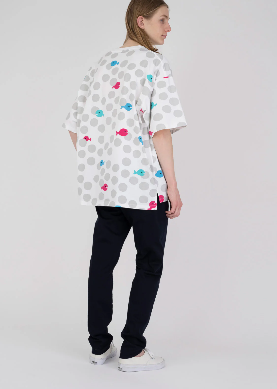 Taro Gomi Big Silhouette Short Sleeve Tee (Taro Gomi_Kingyo ga Nigeta Dot Pattern) - Image 8
